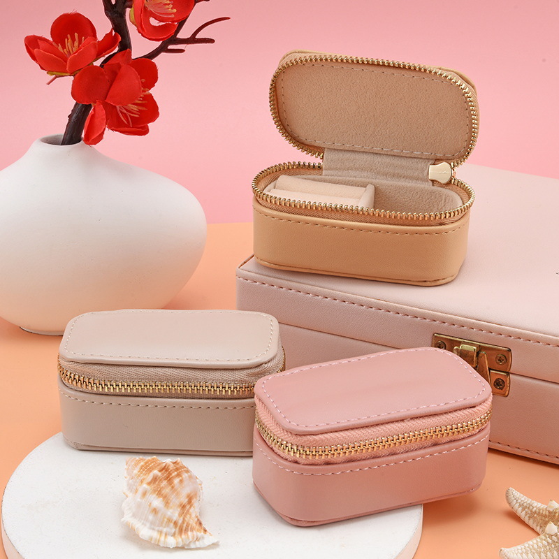 Mini jewelry storage box from China